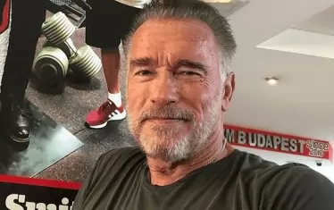 Актьорът всеки ден тренира във фитнеса. 