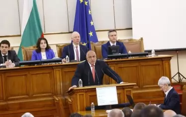 Според Борисов Габриел сама ще води преговорите с останалите парламентарни групи.