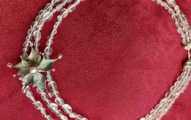 Накит от Анжело Красини, възстановен по друвните образци.