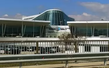 На летище София от днес подобряват облужването на пътници извън ЕС
