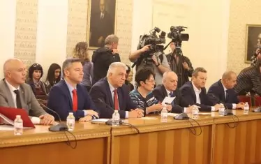 От БСП порицаха ГЕРБ-СДС за хаоса и неяснотите около предложената управленска програма.