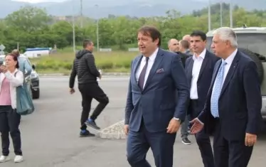 ПП-ДБ занитиха министър Шишков с осем неудобни въпроса за "Струма"
