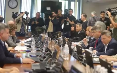Започва наддаването за 96 апетитни държавни позиции