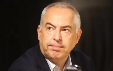 Залата, в която се проведе дискусията, заприлича на нюзрум - дискусианти влизаха и излизаха, забързани по оперативните си журналистически задачи. Бойко Василев от "Панорама" днес снима седмичното си предаване, но успя да се включи със смислен разказ за Нери и професията. 