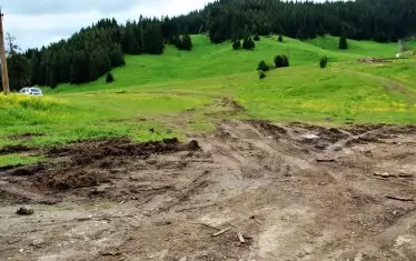  Следи от досегашната техника, а ще влиза и още.