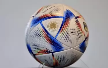 Преди тегленето беше представена и официалната топка, с която ще се играят мачовете в Първа лига. Всички клубове от елита получиха такива топки веднага след жребия.