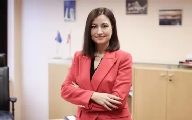 Българска еврокомисарка отваря път за европейски дипломи