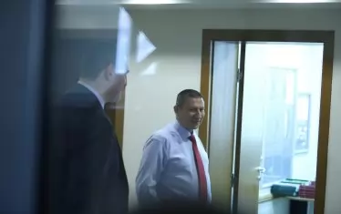 Директорът на националното следствие и зам. главен прокурор Борислав Сарафов се яви да свидетелства в процедурата по уволнението на Гешев.