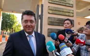 Пламен Узунов