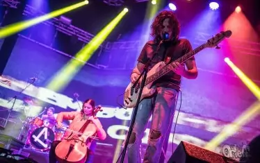  "Ревю", Васил Гюров