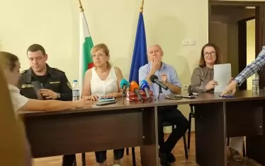 Директорът на МВР в Стара Загора Лазар Христов, наблюдаващият прокурор Жанета Недкова, окръжният прокурор Дичо Атанасов и районният прокурор Таня Димитрова (от ляво надясно).