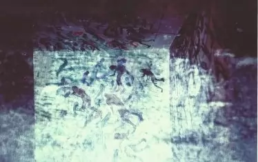  Една от творбите на Ландова в експозицията.