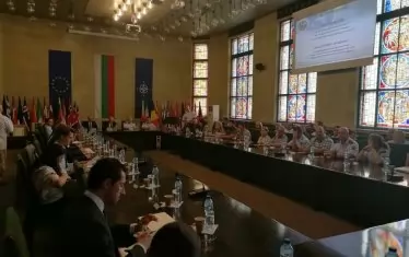 Момент от церемонията по публичното отваряне на офертите