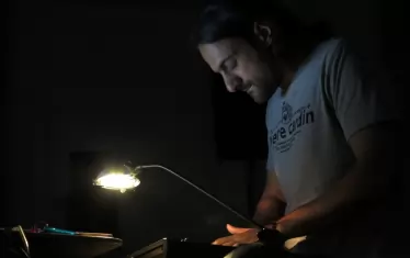  Димитрис Савва се занимава с електронна музика и звуков дизайн.