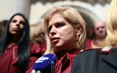  Невена Зартова