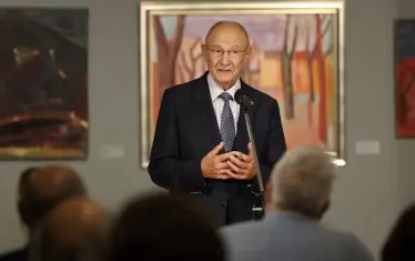  Проф. Кирил Топалов - лауреат на специалната награда на София за 2023-та.