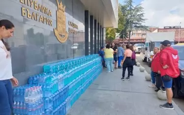  На домакинствата без течаща вода се предоставя минерална.