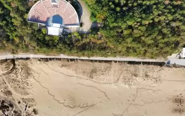 Дали тази рисунка ще се запази във времето, за да бъде изучавана някога като мистериозните "извънземни" линии по платото Наска в Перу?!