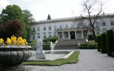 Властта затваря резиденция "Лозенец" само за себе си