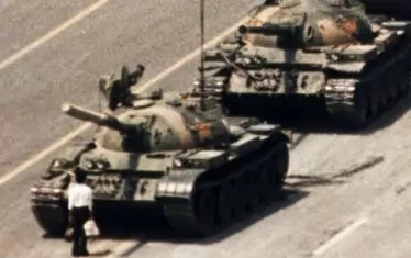  Танковият човек, пл. "Тянанмън", Пекин, 1989 г.