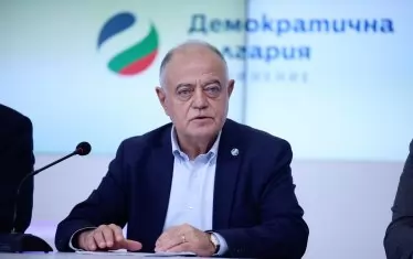 НС изслушва шефове на служби за влизането в еврозоната