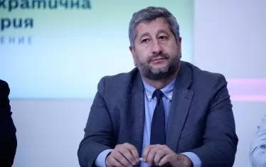 Христо Иванов смята, че атаките срещу управлението са стратегическа грешка.