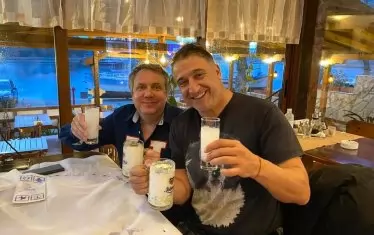 С Кирил Ефремов - партньори в спектакълът на Мариус "Мъжът на жена ми".