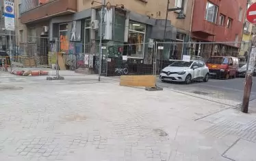  Кръстовището на ул. "Шишман" с ул. "Гурко" бе затворено на 5 октомври с обещание от Столична община ремонтът му да продължи 21 дни. 