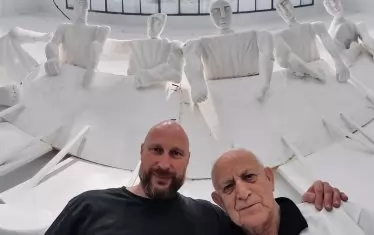 Авторът и неговият фотограф.