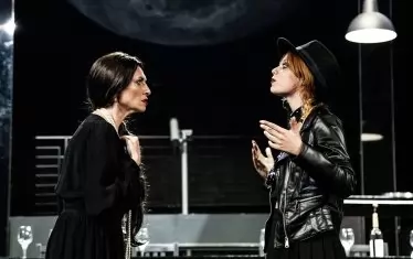  Лилия Маравиля (вляво) и Елеонора Иванова са майка и дъщеря във взривоопасни отношения.