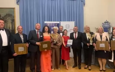 Церемонията се състоя в Италианското посолство в София.