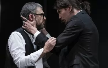  С Мак Маринов в "Празникът" на Винтерберг. 