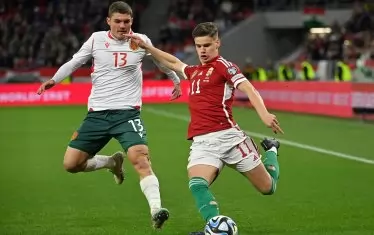 По всичко личи, че Йоан Стоянов (вляво) няма да успее да се включи в подготовката на националния отбор за предстоящите два двубоя.