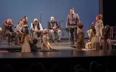  Черногорският спектакъл на Александър Морфов "Посещение".