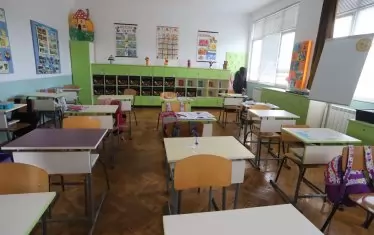 55 училища са в дървена ваканция и днес