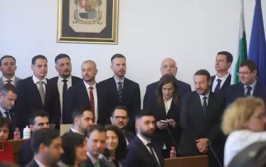  На днешното заседание клетва положиха и 24-те районни кмета в столицата. 