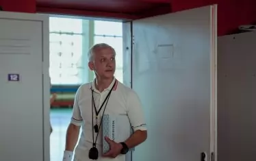  Иван Бърнев като учител по физическо и обикновен мръсник.