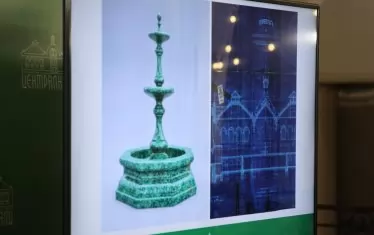 В центъра на халите ще бъде поставен фонтан от зелен мрамор.  