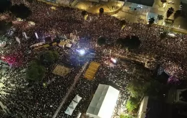 В събота вечерта в Тел Авив над 100 00 души участваха в демонстрация в подкрепа на заложниците и техните семейства