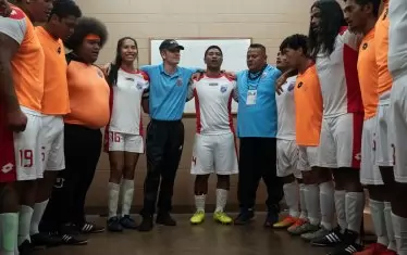  .. и приповдигнато-трогателен: все неща, които очакваме от филмите на този режисьор.