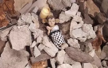 Различни инсталации, изобразяващи Христос като дете, се появиха във Витлеем.