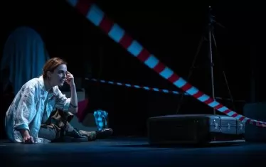  Торнадото в дома понякога е по-страшно от онова отвън.