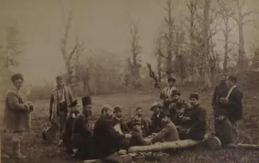 Грозев на Кокалянския манастир заедно с Иван Евстр. Гешов, Михаил Сарафов и др.