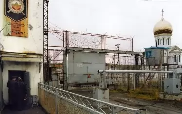 В колонията многократно са установявани издевателства над затворниците