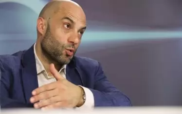 Правителството най-после отстрани Стоил Алипиев като шеф на КЗП