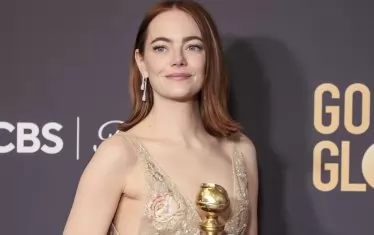 Ема Стоун - най-добра актриса в мюзикъл/комедия.