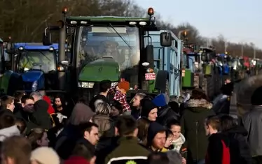 Протестиращи фермери вчера на белгийските блокади.