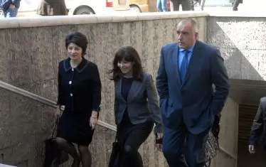 За Атанасова остана споменът от времето, когато партийният вожд я поведе към Министерския съвет.