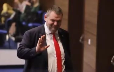 Пеевски се закани на президента Радев и депутата Рашков