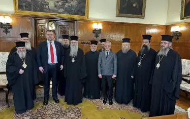 Среща на Делян Пеевски с митрополити.